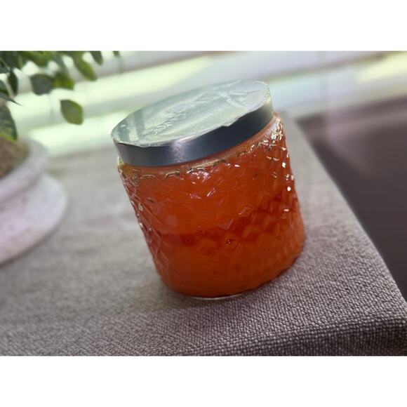 Gold Canyon Candles Med 16oz  Coconut Mango Highly Scented Candle  Hard to Find - Picture 3 of 3